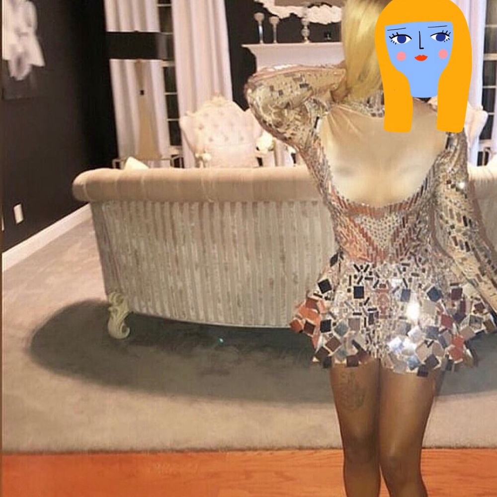 Dress - Picture 4 of 5